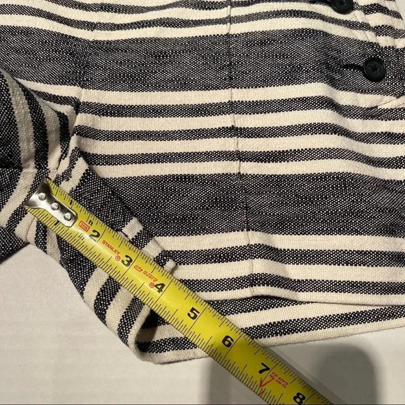 Ann Taylor The Riviera Short Size 4 - Picture 13 of 14